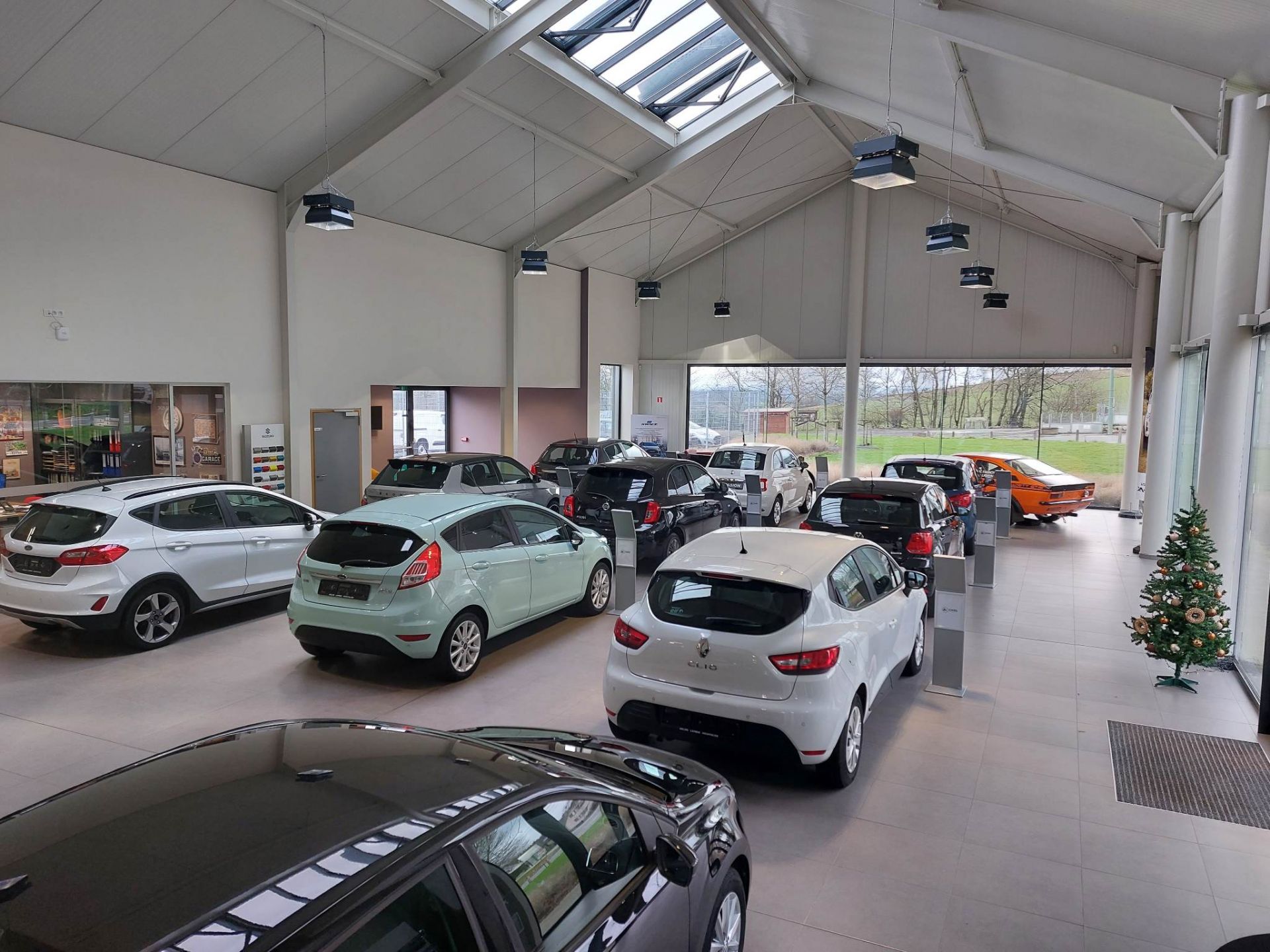 ML Cars Houffalize voiture d'occasion ou location