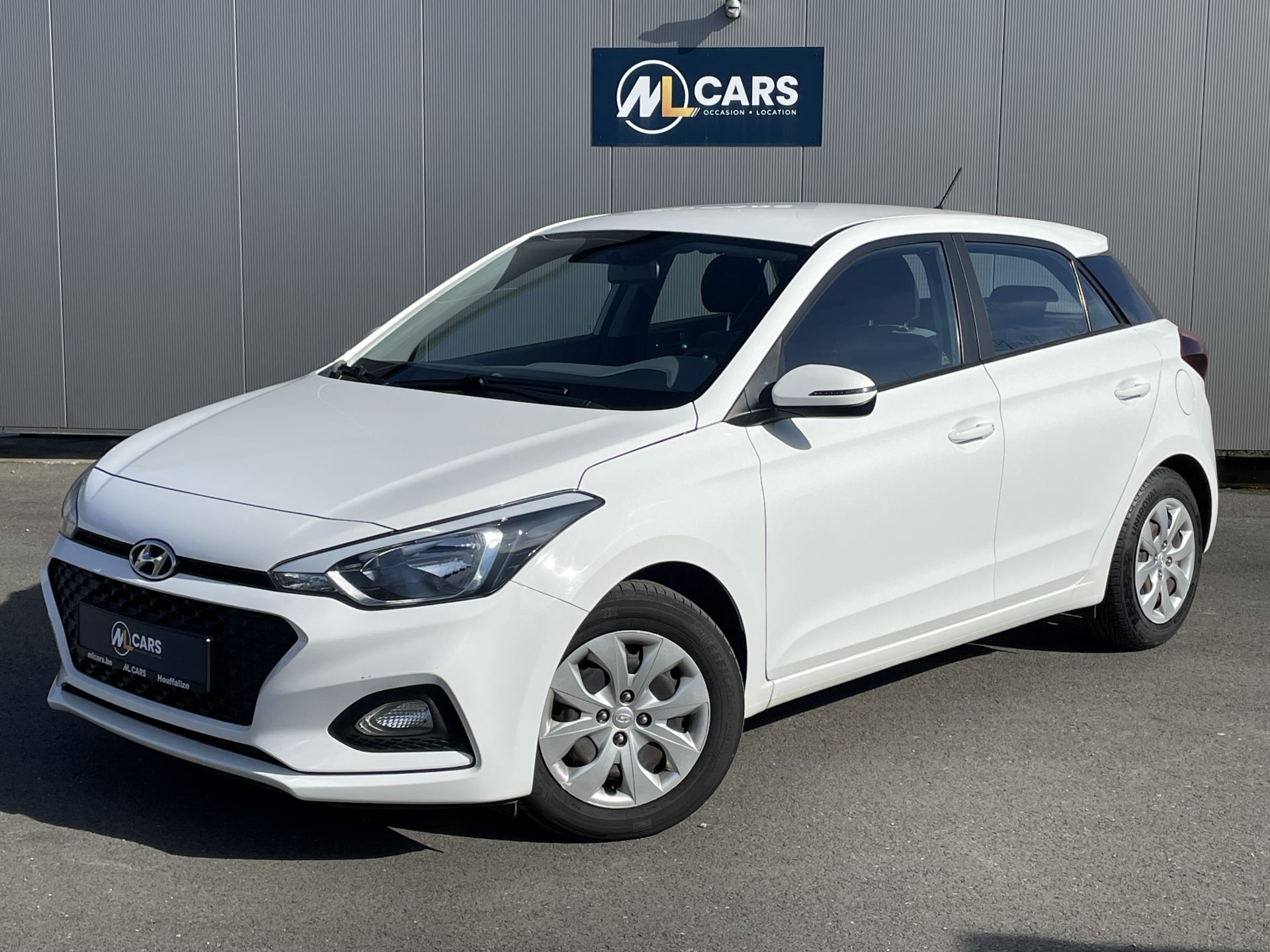 occasion HYUNDAI i 20 occasion 1200 ESSENCE 5 PORTES 2018 5 portes - ML Cars à Houffalize