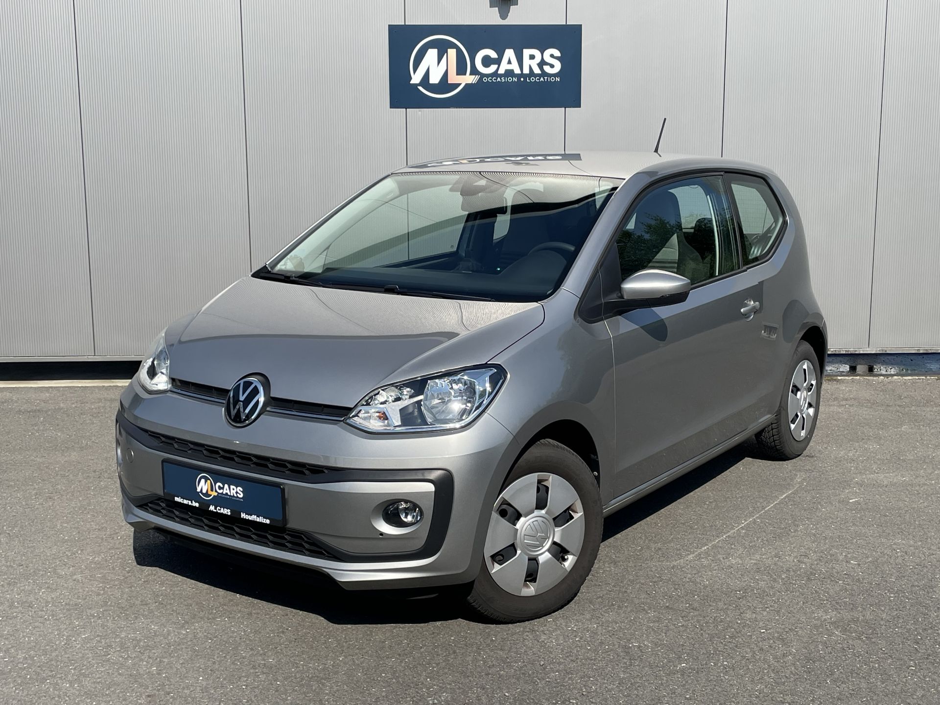 occasion VOLKSWAGEN UP occasion 1.0 ESSENCE MANUELLE 2022 3 portes - ML Cars à Houffalize